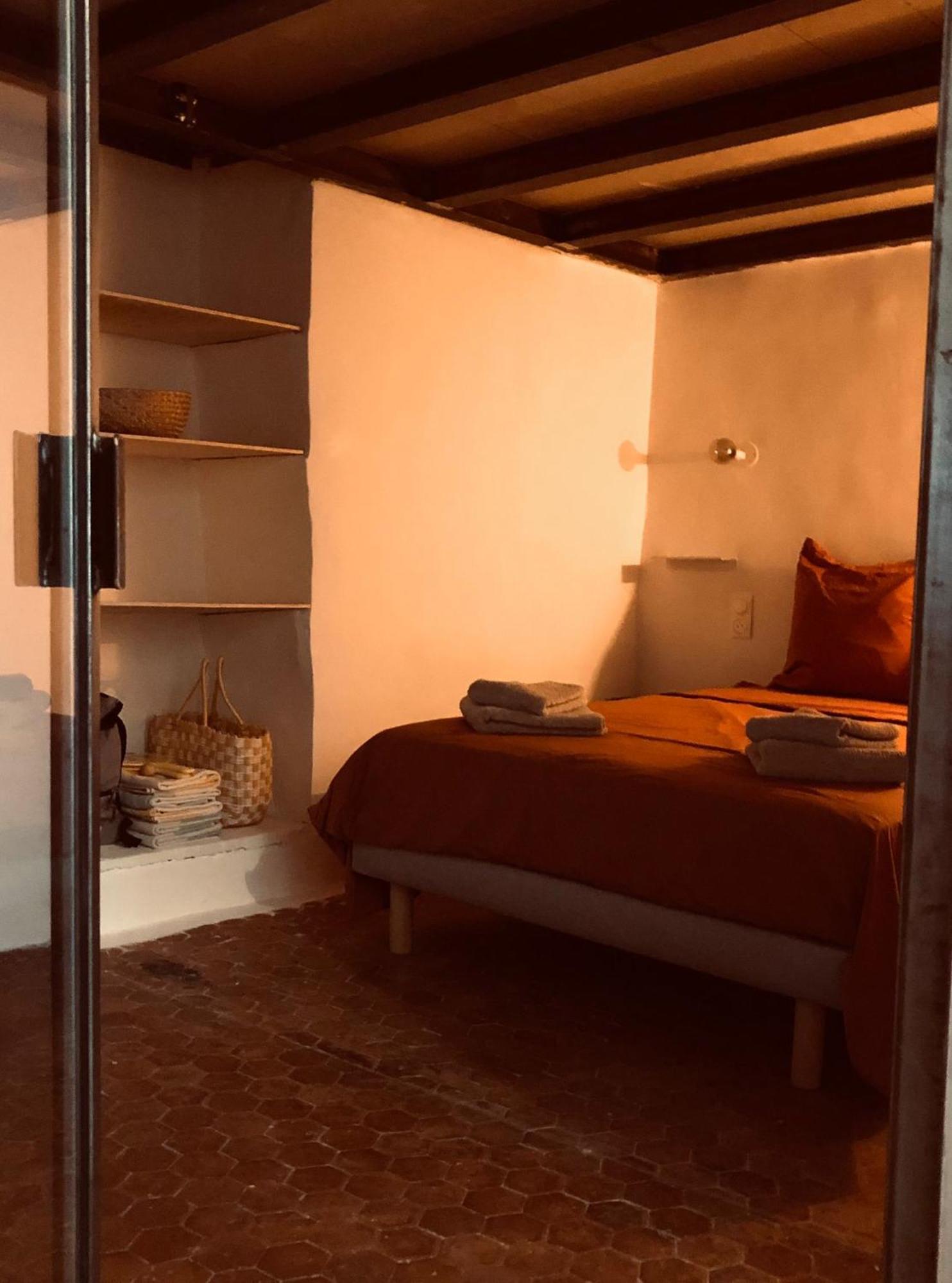 Superbe Appartement Familial En Coeur De Ville - Parking - Petit Dej Sur Demande Λα Σιοτά Εξωτερικό φωτογραφία